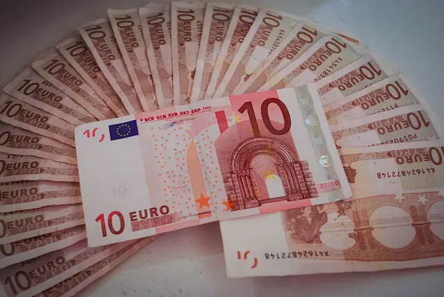 euros note rich invoice