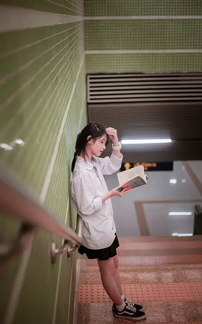 girl student model stairs book