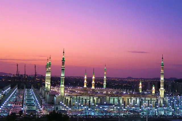 mosque masjid al nabawi sunrise